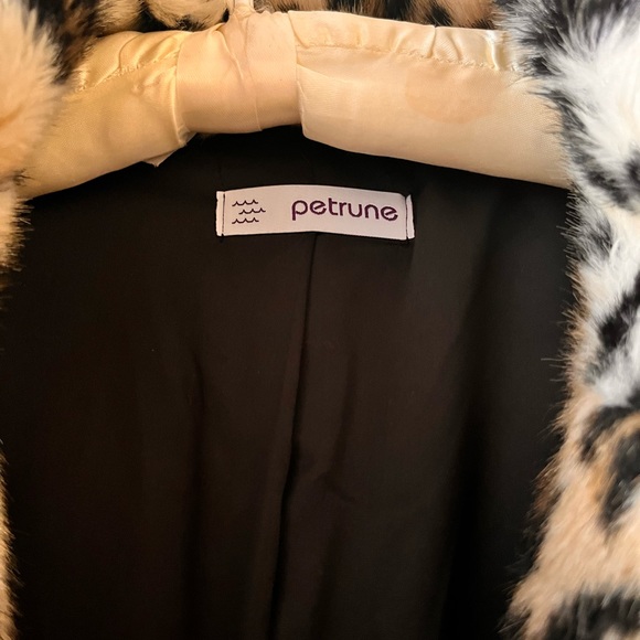 Fun Fake Fur - Picture 3 of 3